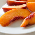 How to Freeze Peaches for Smoothies and Baking while Keeping Taste