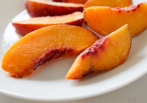 How to Freeze Peaches for Smoothies and Baking while Keeping Taste